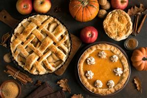 Apple and pumpkin pies
